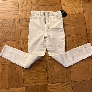 Abercrombie& Fitch Super Skinny High Rise White Jeans